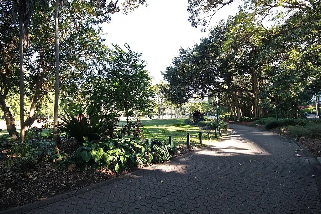 *** Aparthotel The Gardens Apartments Brisbane Australia