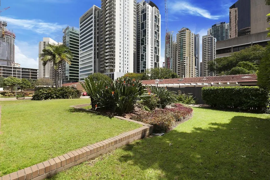 The Gardens Apartments Brisbane 3*,  Australia